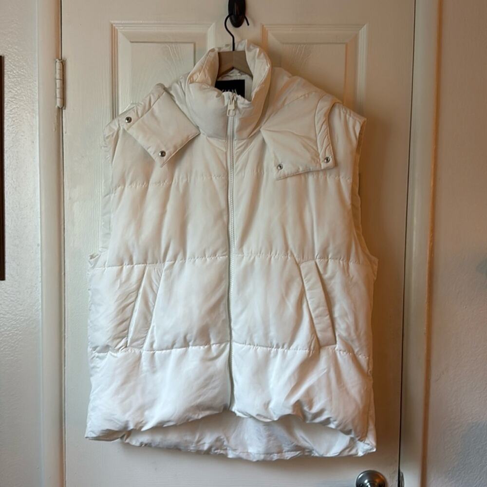 Zara White Puffer Vest
